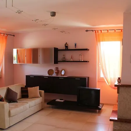 Damiana Villa *